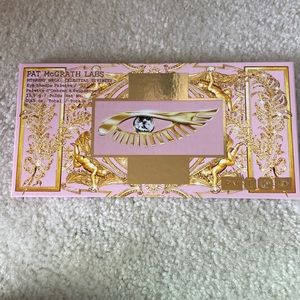 Pat McGrath Labs mothership mega: celestial Divinity eye shadow pallet